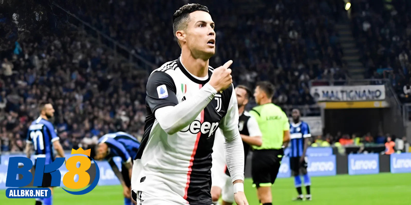 CR7 đang là cầu thủ ghi bàn nhiều nhất tại Champions League