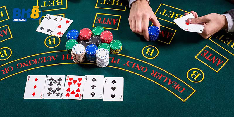 Tìm hiểu về khái niệm xác suất khi chơi bài Poker 